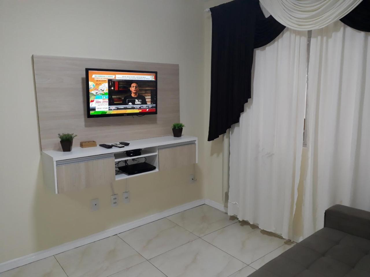 Otimo Apto. 180 Metros Da Praia Balneário Camboriú Exterior foto